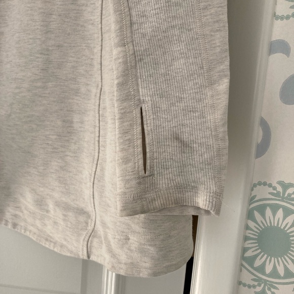 Lululemon savasana method wrap ghost nesting bird jacket size 6 - Picture 9 of 10